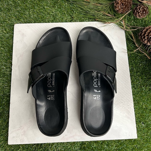 BIRKENSTOCK
Almina /women
Leather - Black size 41US 10-10.5 gently used - Picture 10 of 15